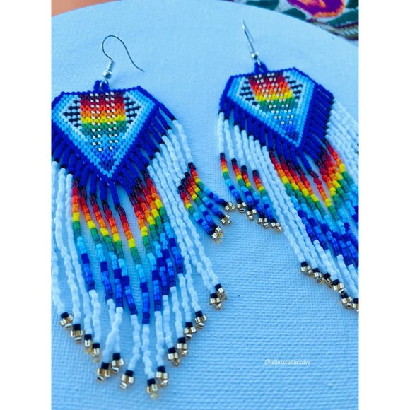 Huichol Earrings, Mexican Earrings, Hand Beaded Earrings, Flower Earrings, Mexic - Picture 5 of 7